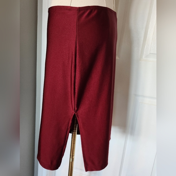 Vintage Le Chateau Burgundy Stretchy Skirt with side slit - Picture 4 of 7